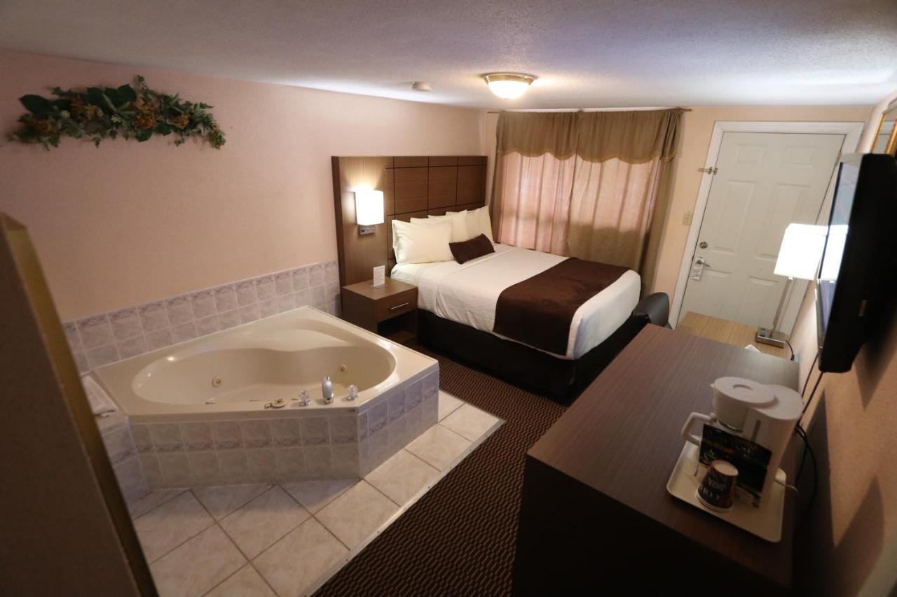 Campbellford River Inn Eksteriør bilde